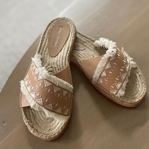 Pour La Victoire Pikko Sandal